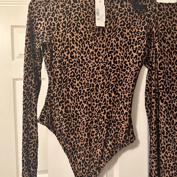 Leopard Set - Picture 2 of 3